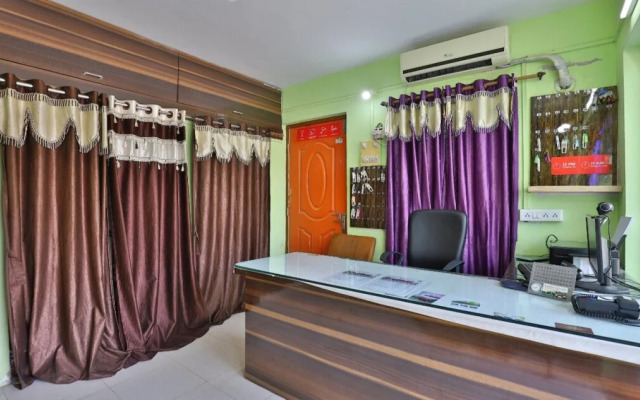 Hotel Silver By OYO Rooms