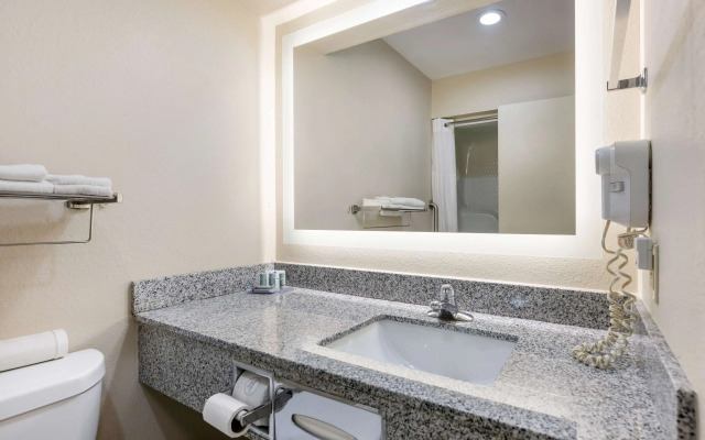 Best Western Post Inn