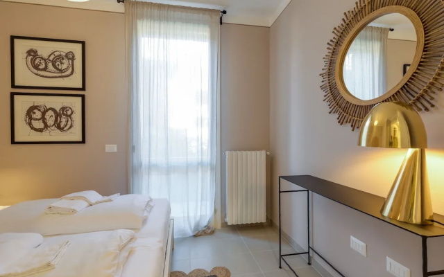 Villa Apartments - Porto Letizia