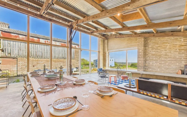 South Barns a Spacious Barn Conversion Near Cowes