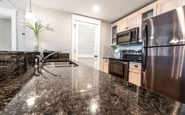 Market Street Inn 444