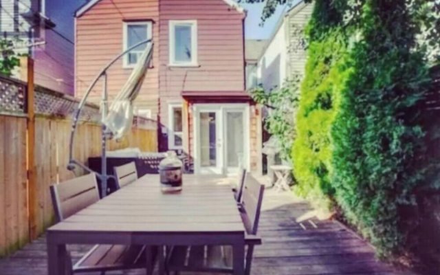 3 Bedroom Suite near Kensington Market - Unit 2