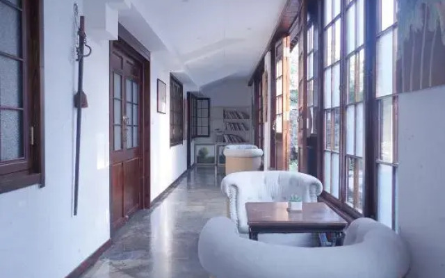 Xianting Inn