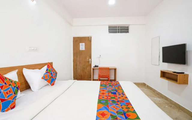 Fabhotel Humming Suites