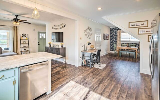 Greenville Escape w/ Deck + Fire Pit!