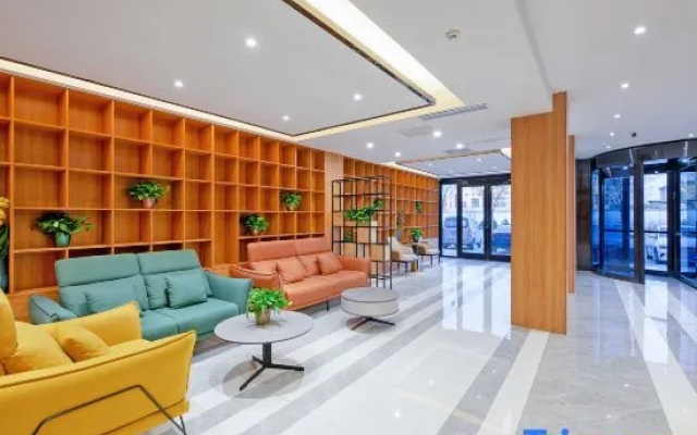 yajun Hotel (Zhengding Airport Shop)