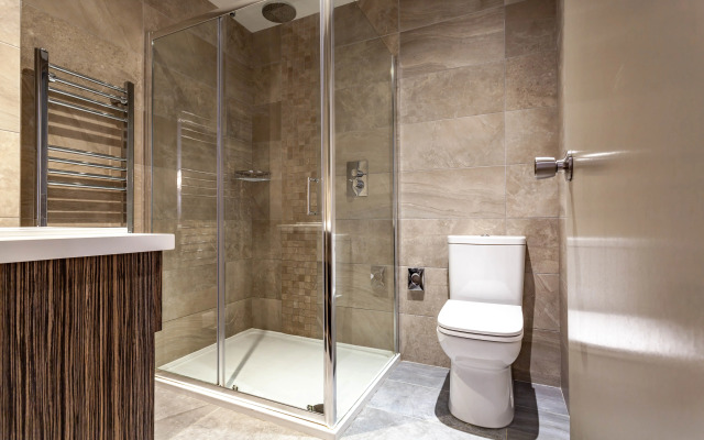 White Hart Hotel & Apartments