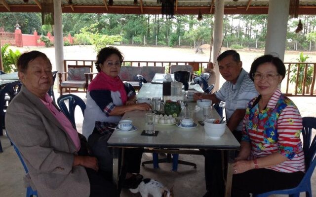 Baan Tung Krajeaw Highland Resort