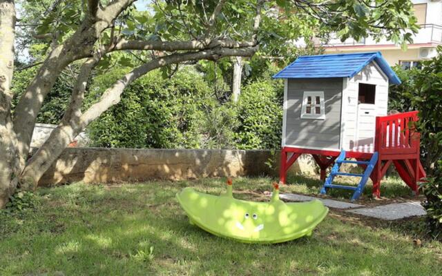 Scenic Holiday Home in Silo with Private Pool near Beach