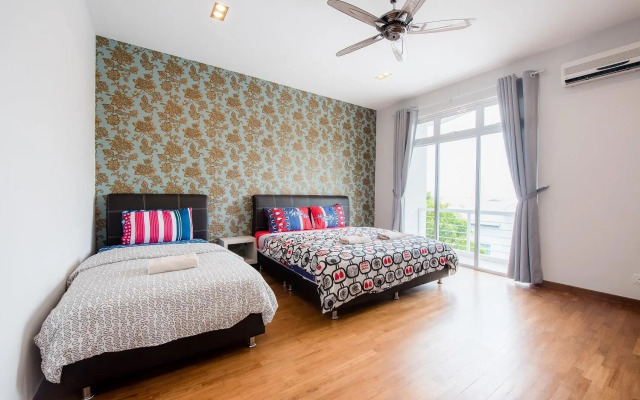 New Corner Shamrock Beach Villas Seaview