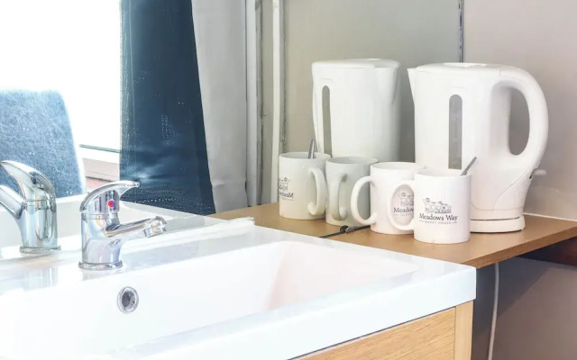 OYO Meadows Way Guest House