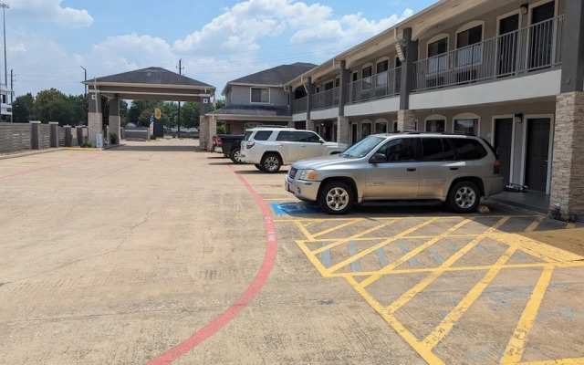 Platinum Inn and Suites Houston