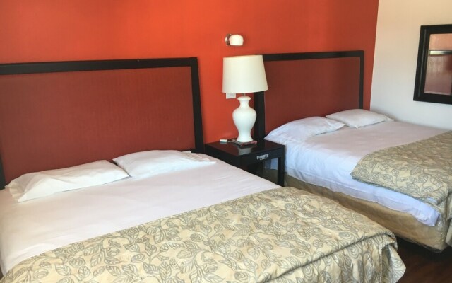 Norwalk Inn & Suites