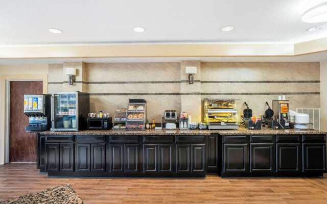 La Quinta Inn & Suites by Wyndham Hot Springs