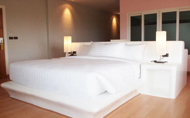 OYO The Chalet Phuket Resort