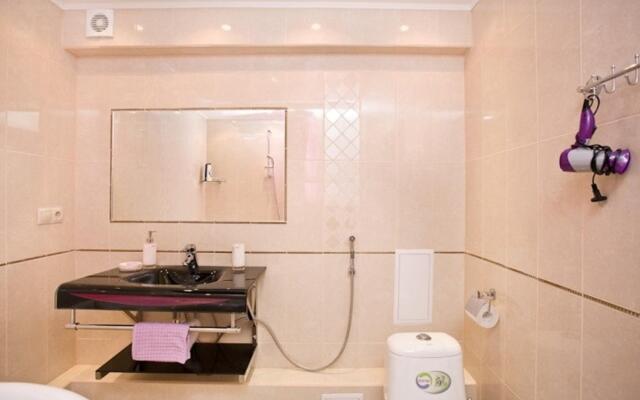 InnHome Apartments (ИннХоум) на улице Свободы 100