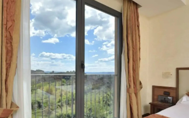 Hotel Athena