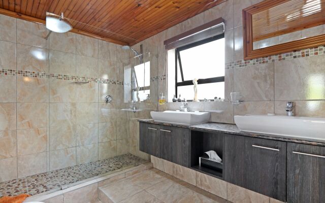 40 Winks Guest House Green Point Cape Town