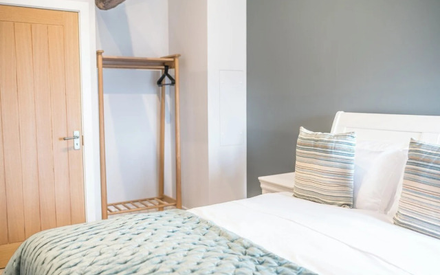 No 2 The Coach House