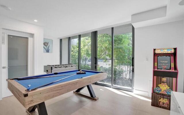 Up East Townhomes by Nomada Residences