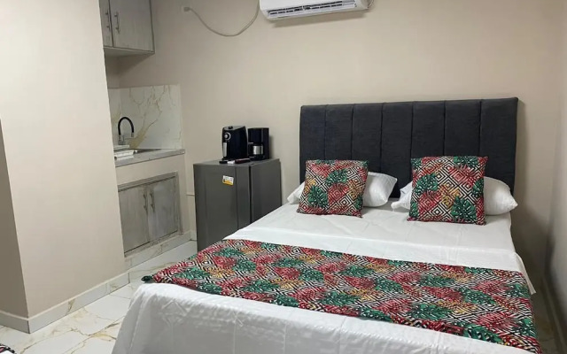 Beach Apartments Nabusimake
