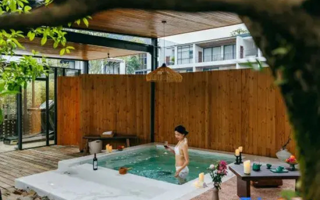 Qingyuan 21 Degrees Mountain Residence · Starry Sky Pool Peak Forest Secret Realm Mountain Residence