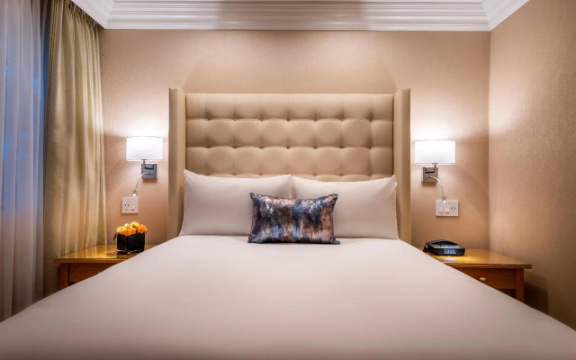 Beverly Hills Plaza Hotel & Spa