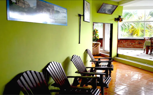 Kandyan Holiday Center