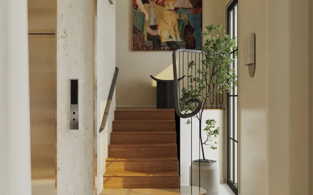 Trang Tien Plaza House-1 min to HK Lake