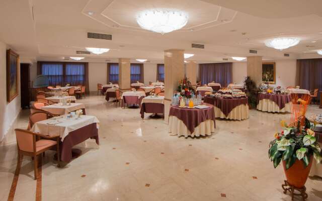 Best Western Hotel Globus City