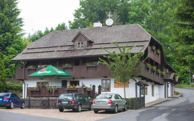 Penzion-Restaurace U Zlomené Lyže