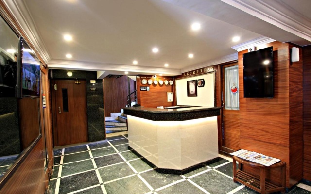 Hotel Empire International - Central Street – Lobby – Bangalore