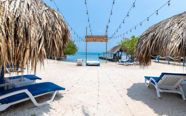 Isla Rosa Boutique by NOMAD GURU