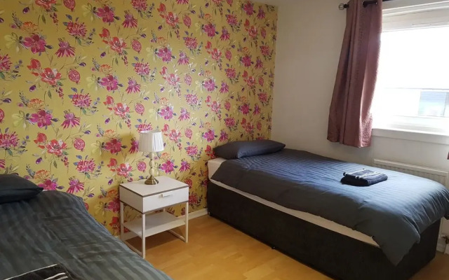 Dragon - Rosemount Apartment 3 Bed Home