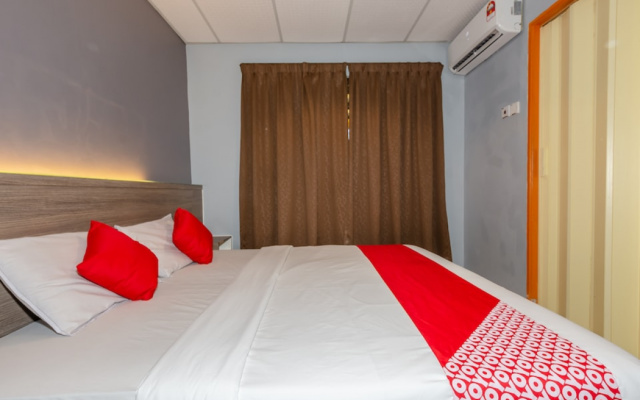 OYO 91258 Qish Hotel Banda Kaba