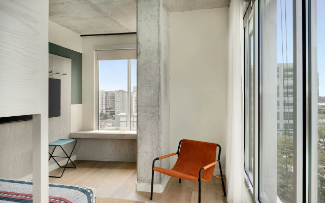Moxy Charlotte Downtown
