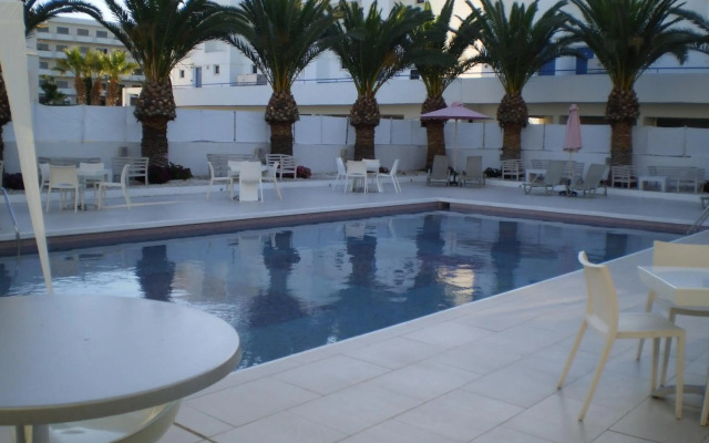 L' Eros Hotel