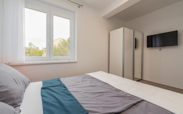 Nice Apartment in Bibinje With Wifi and 1 Bedrooms