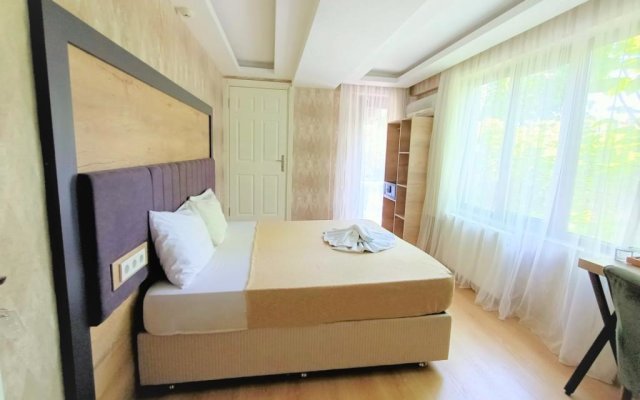Avcilar Elit Hotel (29 Km Away From Istanbul)