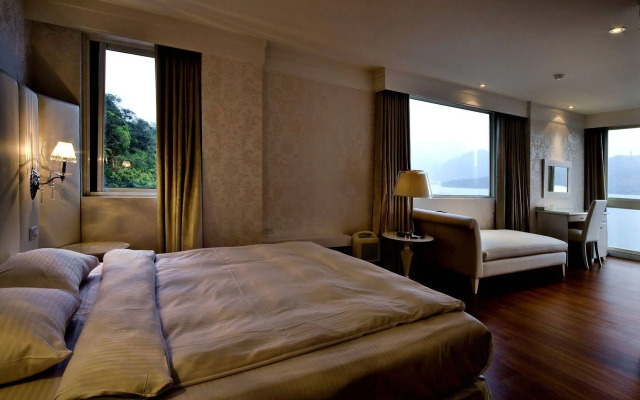 Spa Home Sun Moon Lake Luxury Lakeside Hotel
