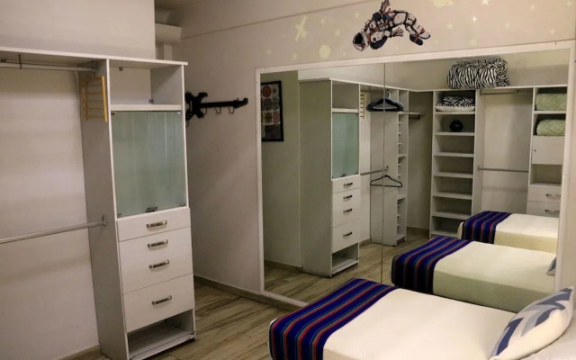 Shunya Apartment