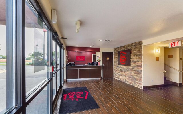 Super 8 by Wyndham New Braunfels I-35