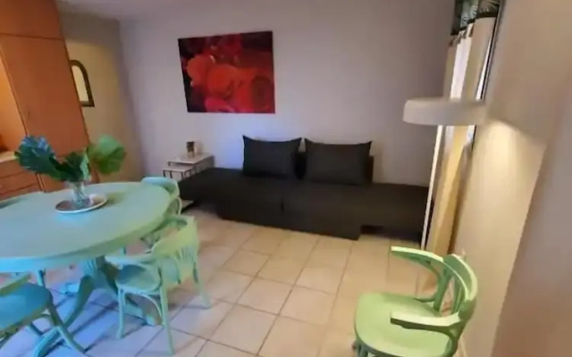 Sior Dionysios Apartments