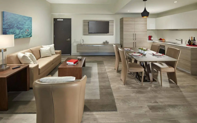 Costa Hollywood Beach Resort