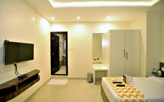 Fabhotel Corporate Crown