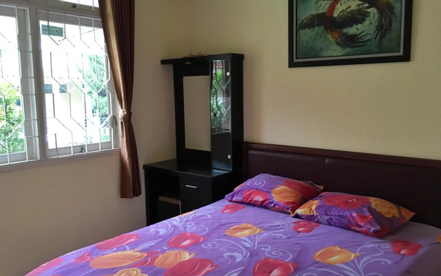 Cendana Mulia Hostel