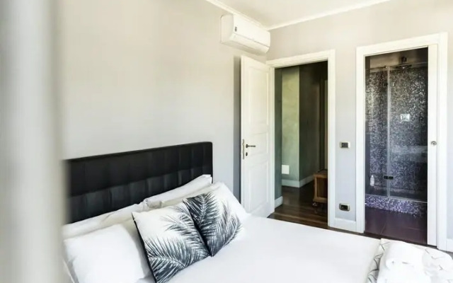 Villa Elia in Roddi With 5 Bedrooms and 5 Bathrooms