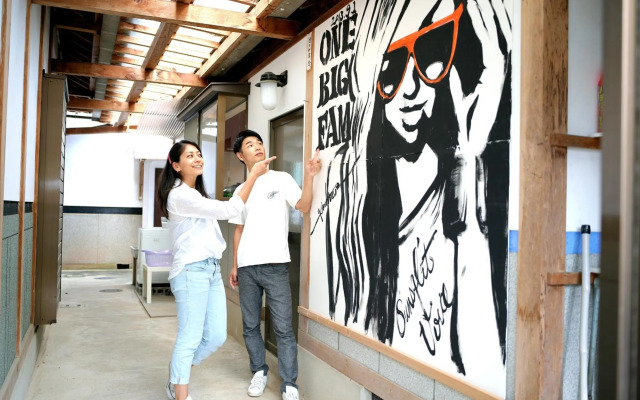 Wぴーす（W Peace)