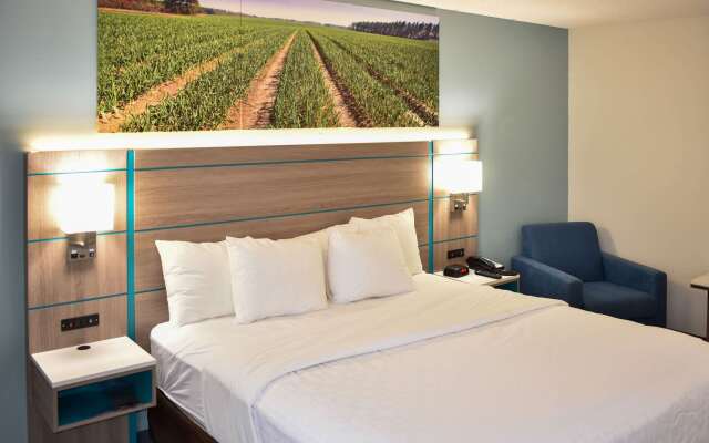 Clarion Pointe Vidalia - Lyons West