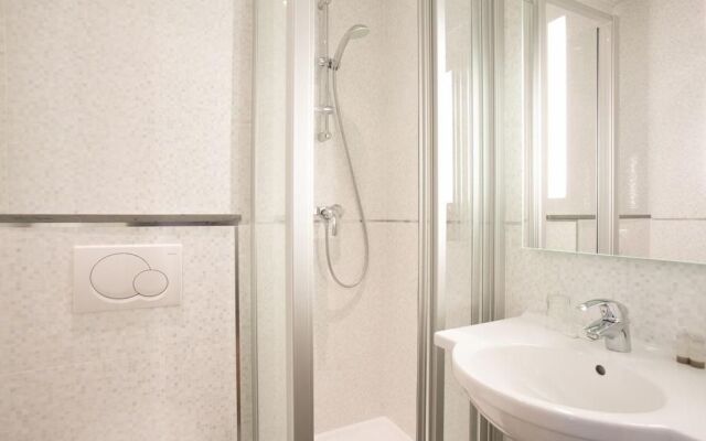 Hotel Bellevue Saint-Lazare